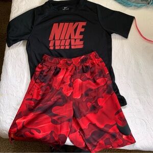 Boys Nike shirt and shirt size Large